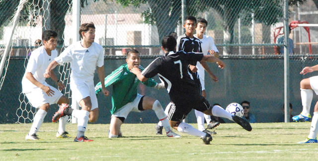 Dons and Fullerton College Play to Scoreless Tie