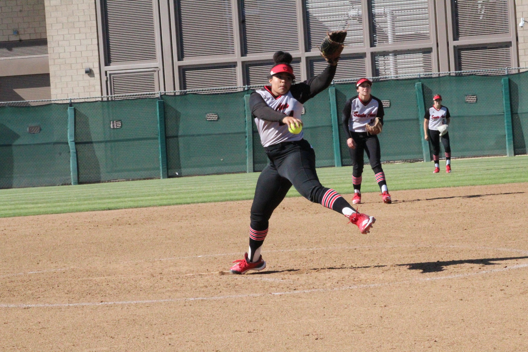 Dons Win by Run Rule in Non-Conference Game Against Grossmont