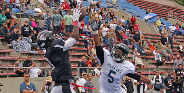 Dons Escape with 28-21 Win over Golden West College