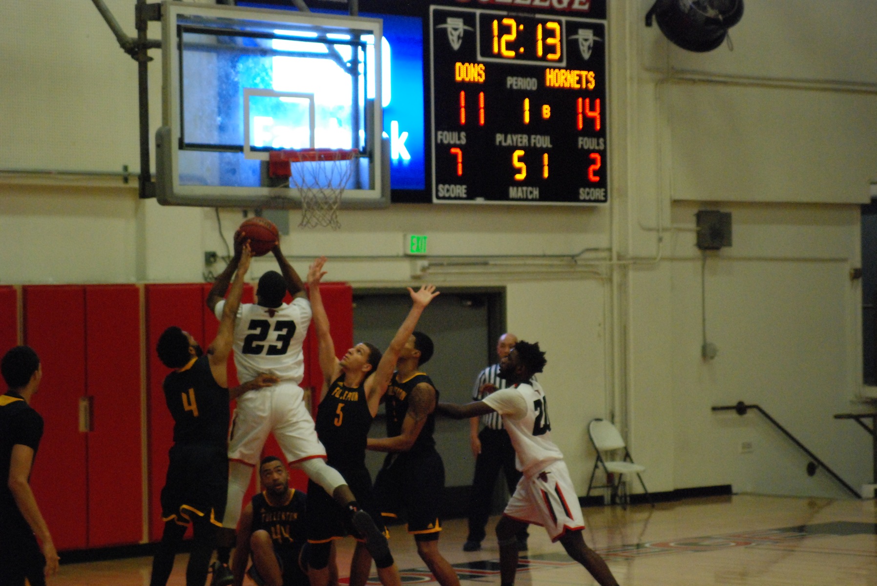 The Dons (5-13) had a higher free throw percent average than Fullerton (13-5) during the game with 76.2% accuracy.
