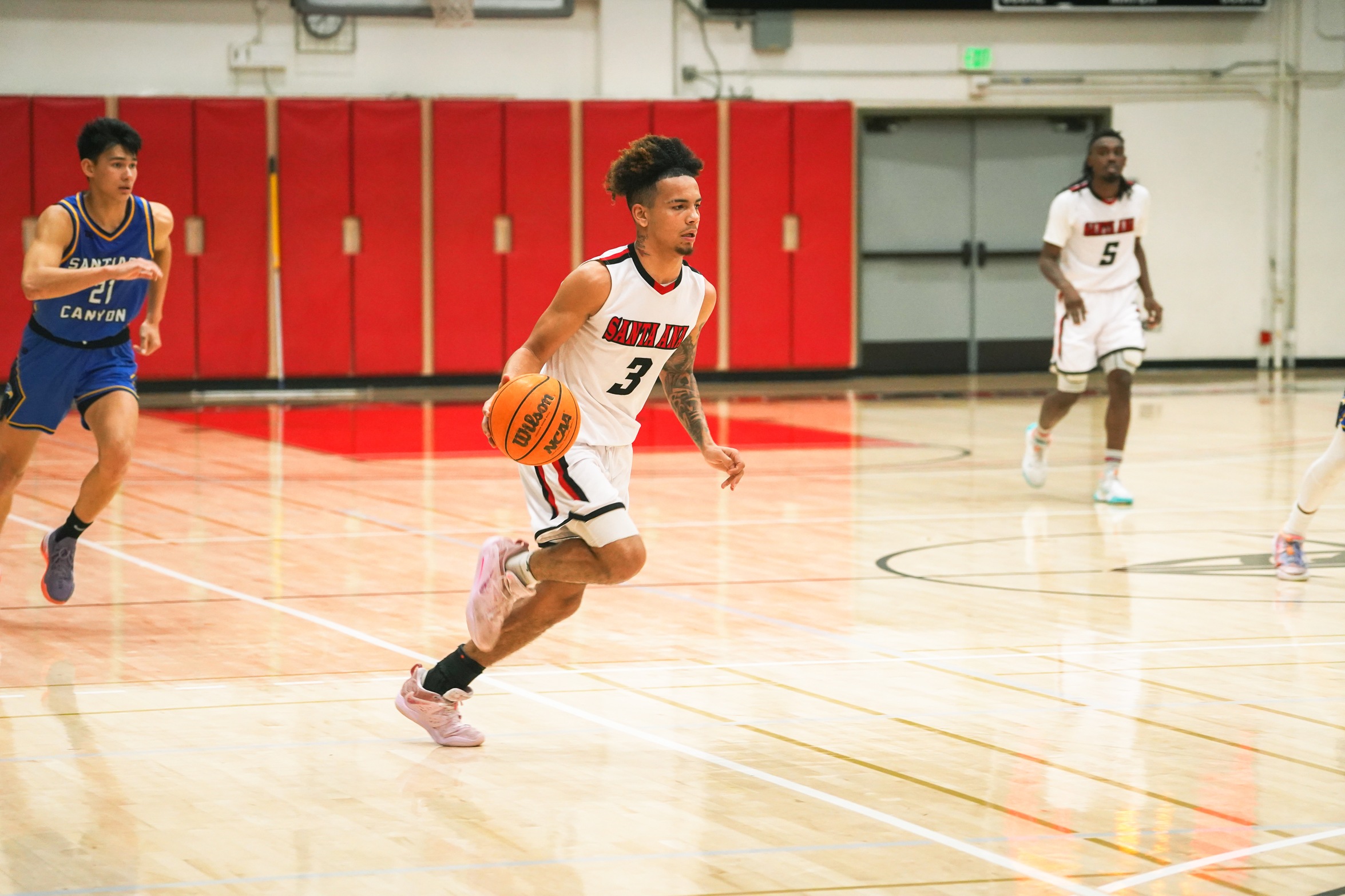 Dons Hold on to Upset No. 16 Santiago Canyon