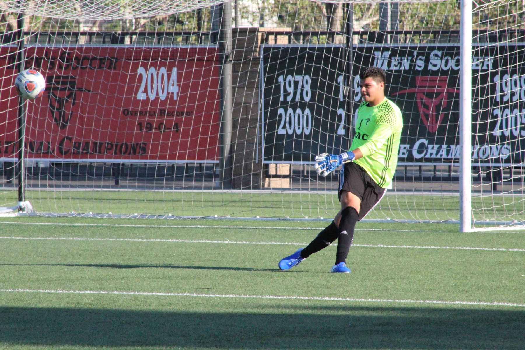 Aguilar Comes Up Clutch, SAC Men’s Soccer Upsets Santa Barbara in PKs
