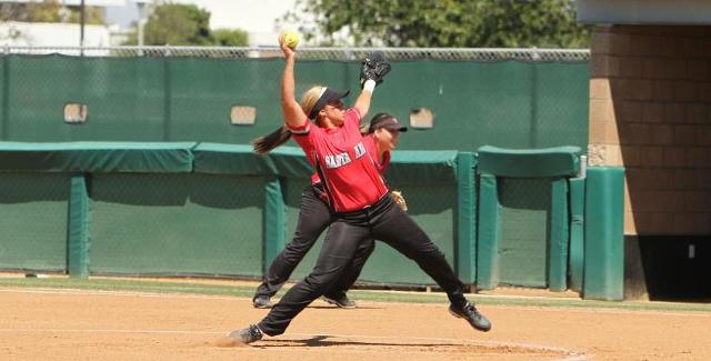Lindsey Esparza winds up for a pitch in the Dons 8-3 win over Saddleback College. Esparza was the winning pitcher in all three games against the Gauchos. (Photo courtesy of Tony McAndrew)