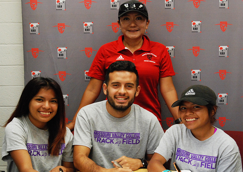 Sanchez and Luciano-Luis Twins Head to Missouri Valley College