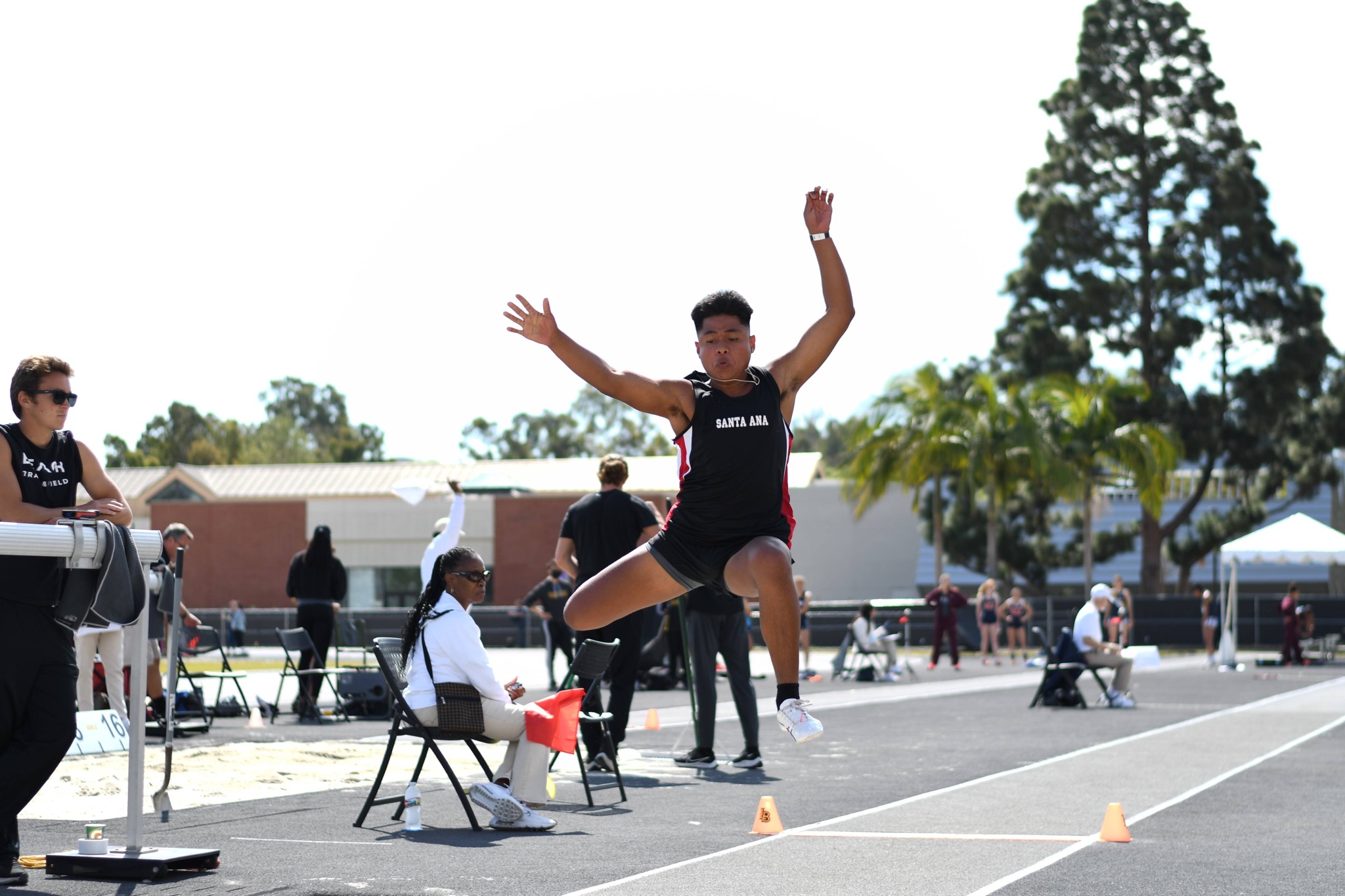 SAC Continues the 2022 Track & Field Season at the Occidental Distance Carnival