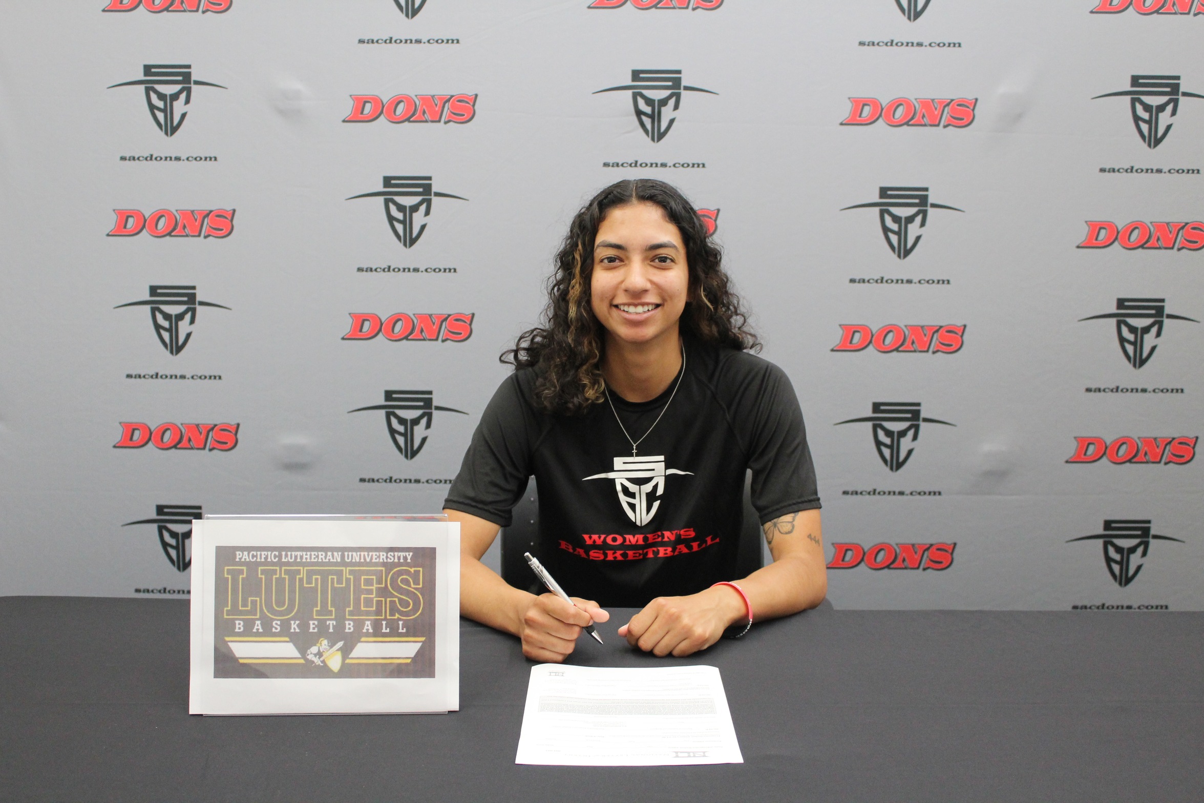 Escalante Signs With Pacific Lutheran University