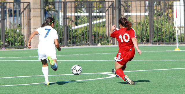 Dons Unable to Keep Pace with Irvine Valley in 4-1 Conference Loss