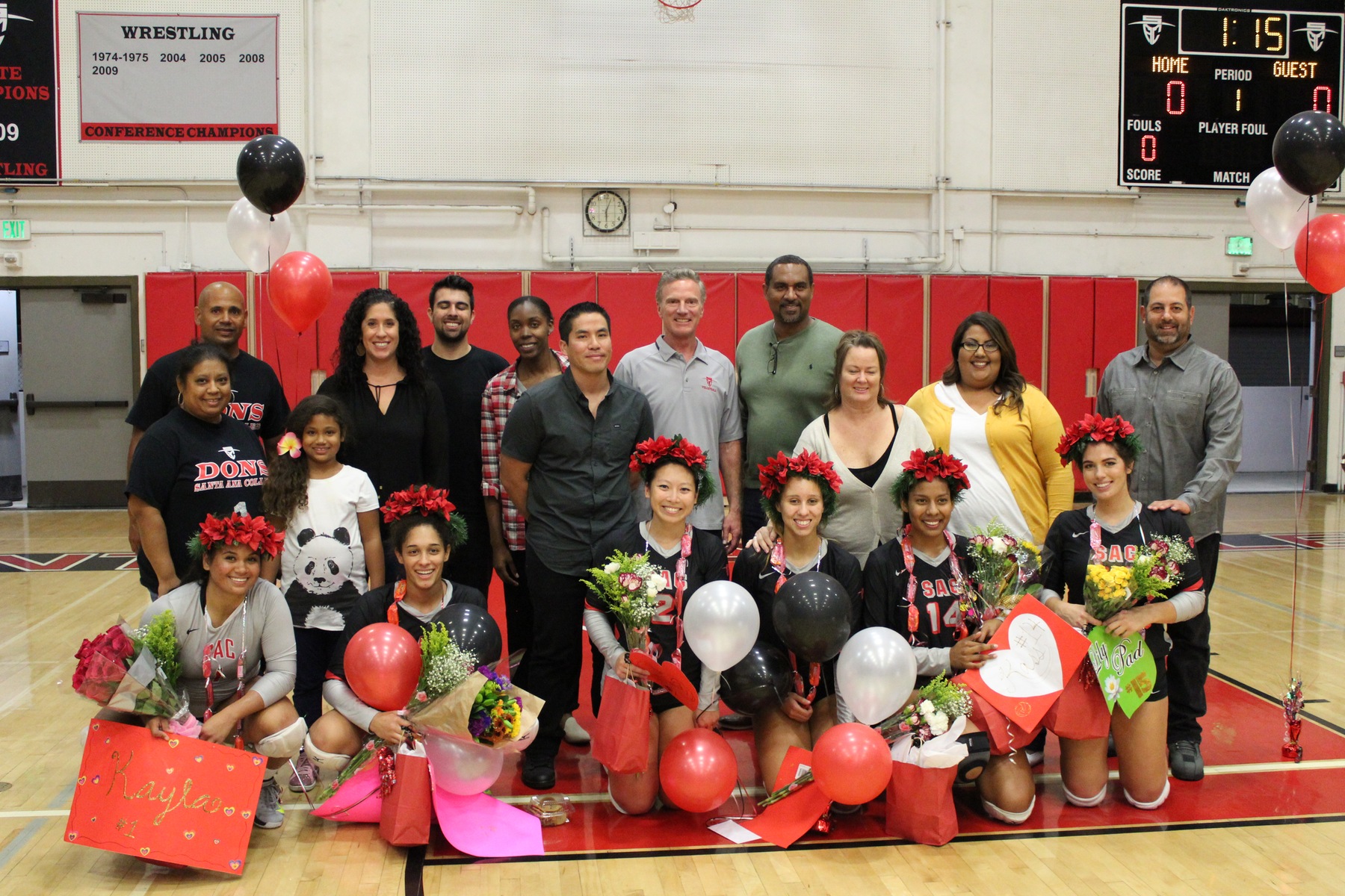 Dons Volleyball Honors Six at Sophomore Night