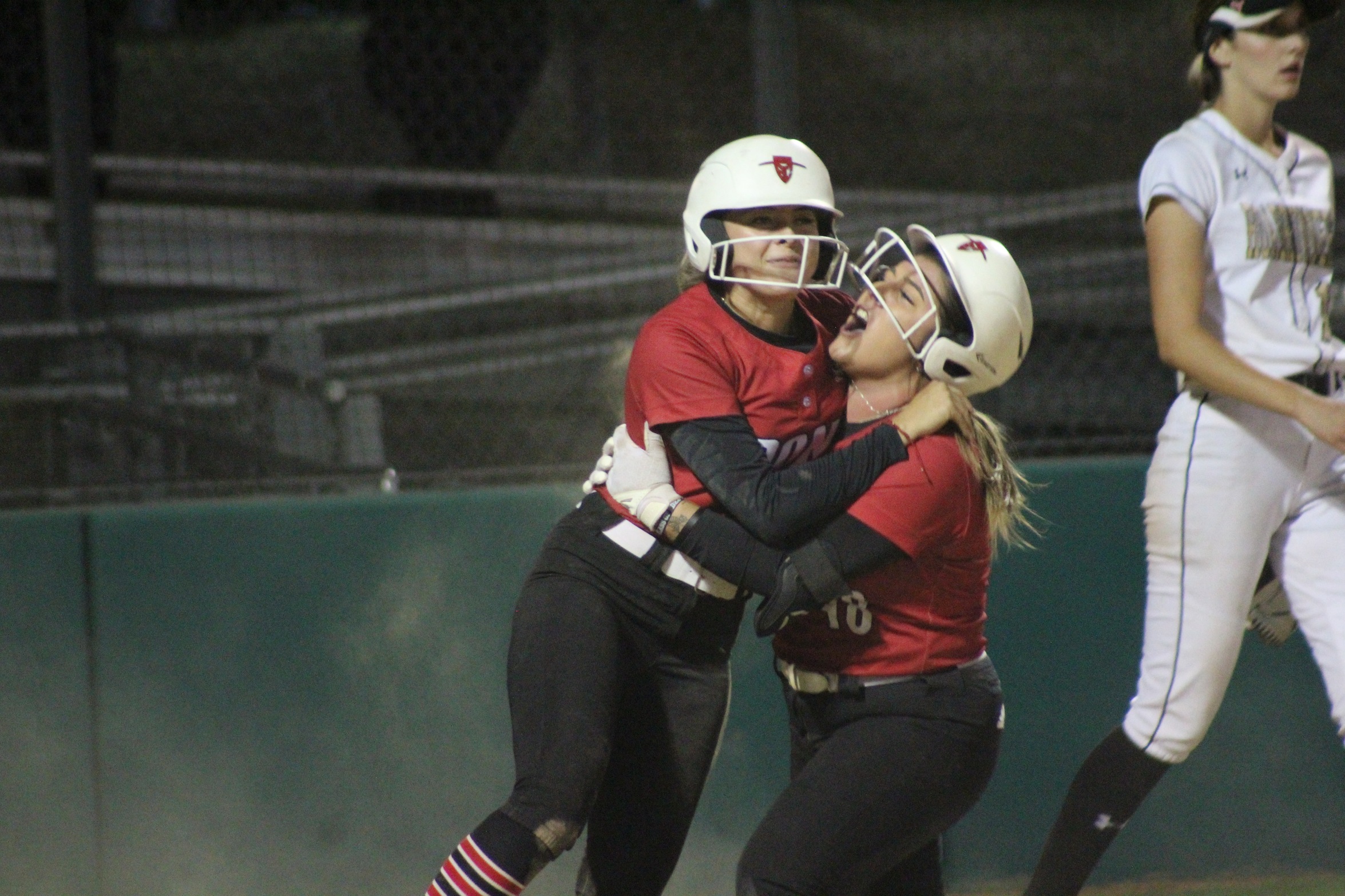 SAC Softball Knocks Off Butte 3-2 in an Extra Inning Thriller on Opening Day of State